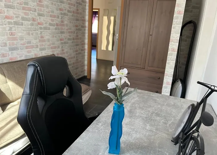 Schoene 3 Апартаменты Обервезель