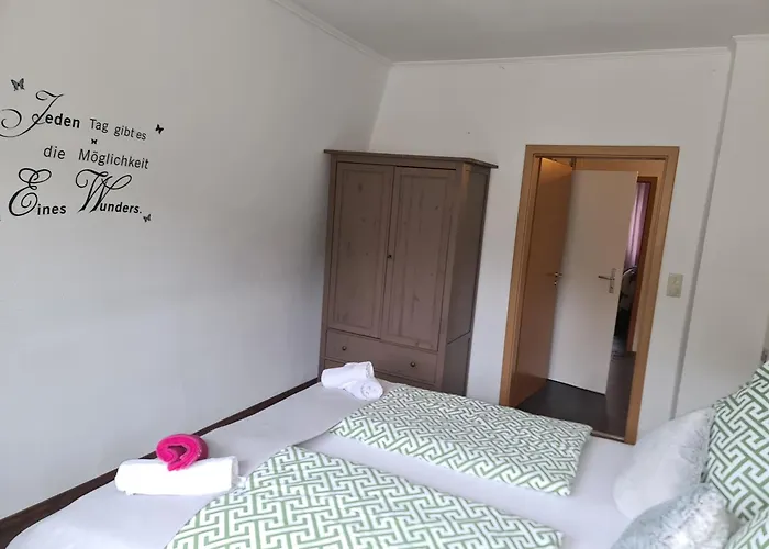 Schoene 3 Апартаменты Обервезель